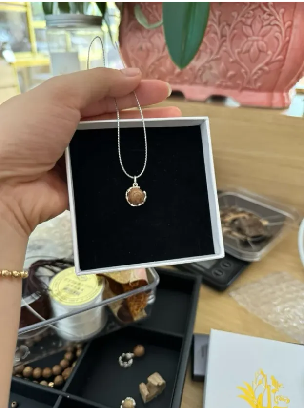 Natural Agarwood Pendant – Round Oud Bead with 925 Sterling Silver (Moc Tram Agarwood)